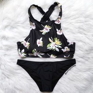 ❤️CLEARANCE❤️ Black white floral high heck bikini